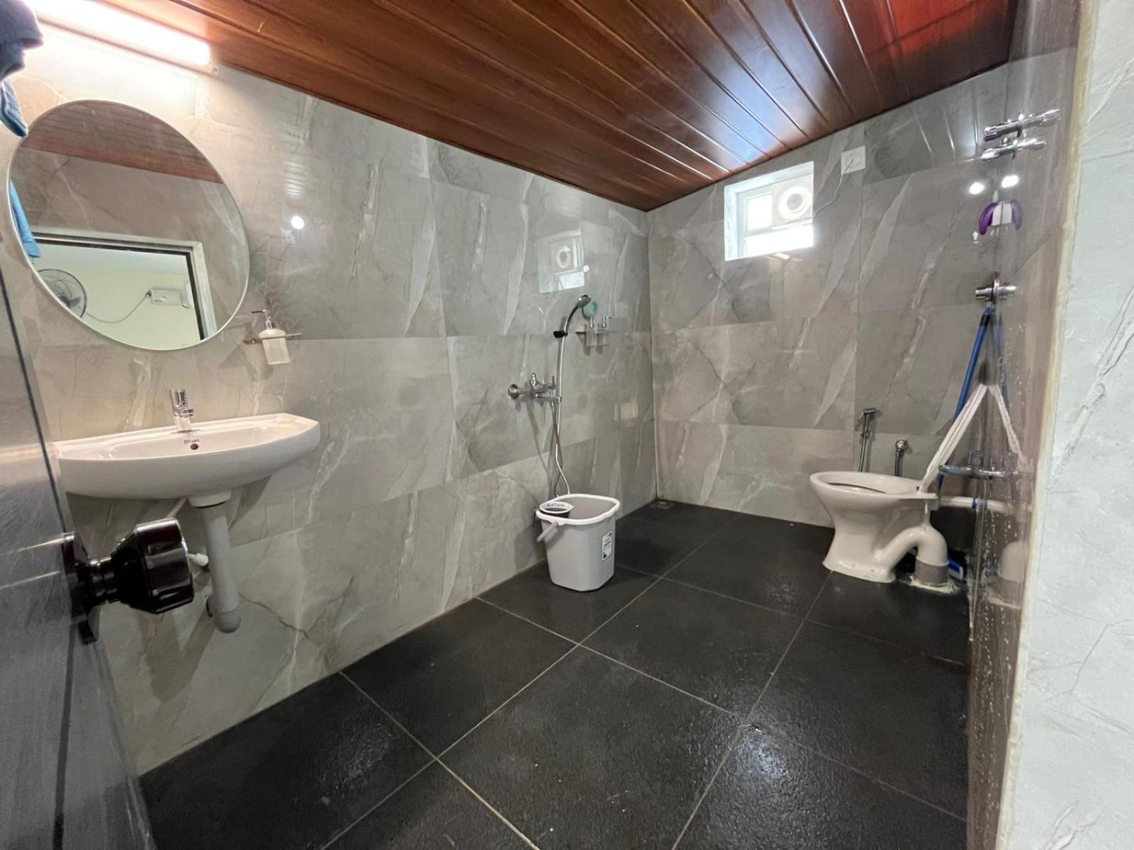 Hotel Cradle N Palms Mangaluru Zewnętrze zdjęcie